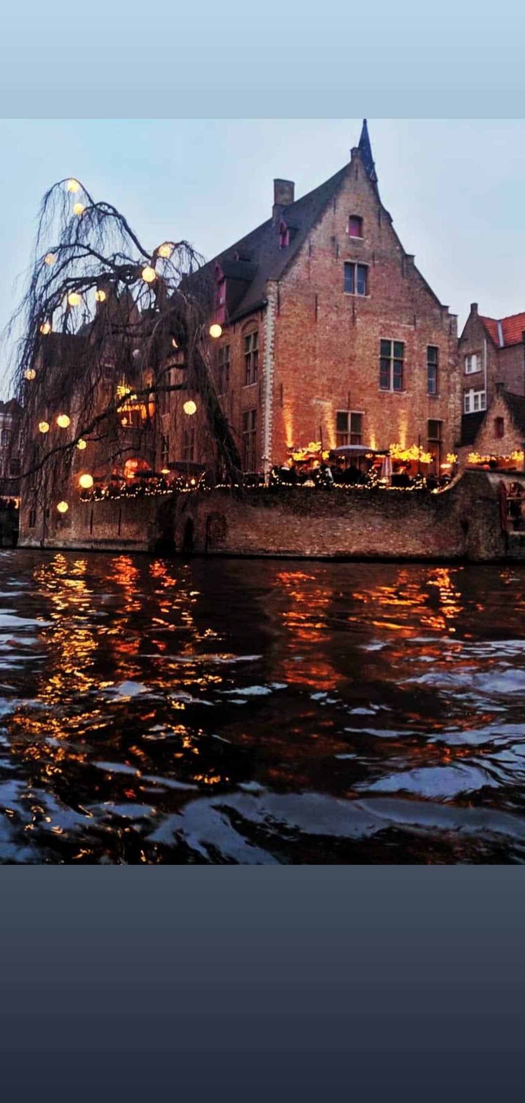 Bruges canal at night