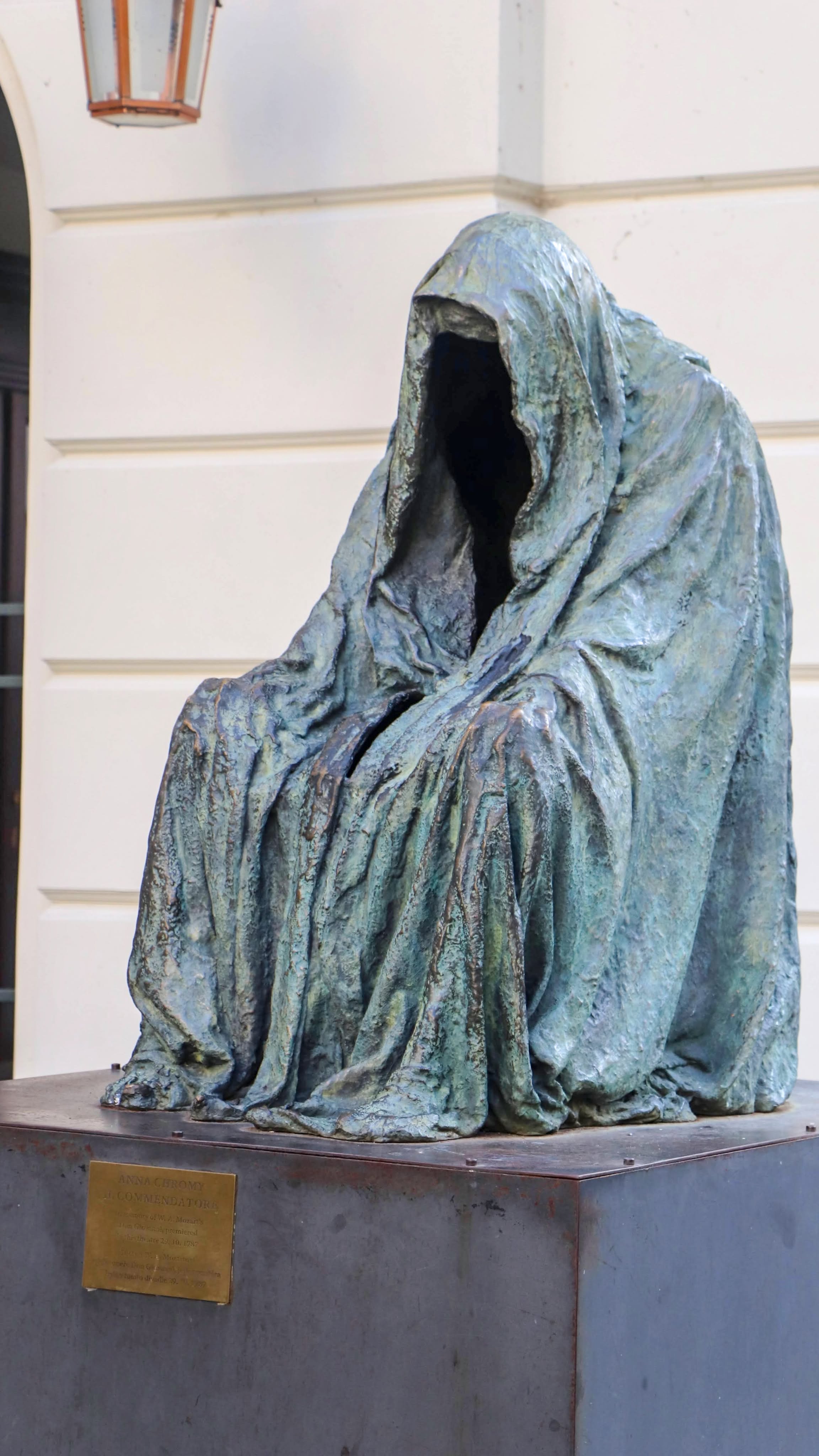 Hooded statue, Prague